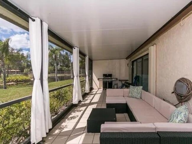 Foto del edificio - 20851 Boca Ridge Dr N