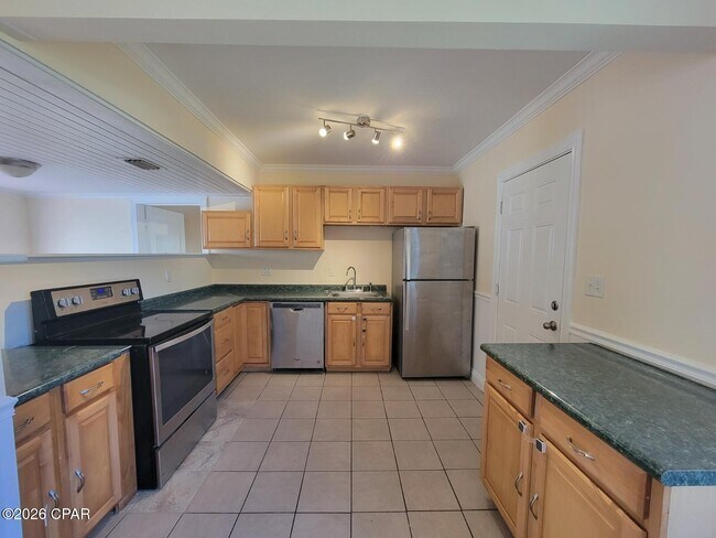 Foto del edificio - 131 Allen Ave