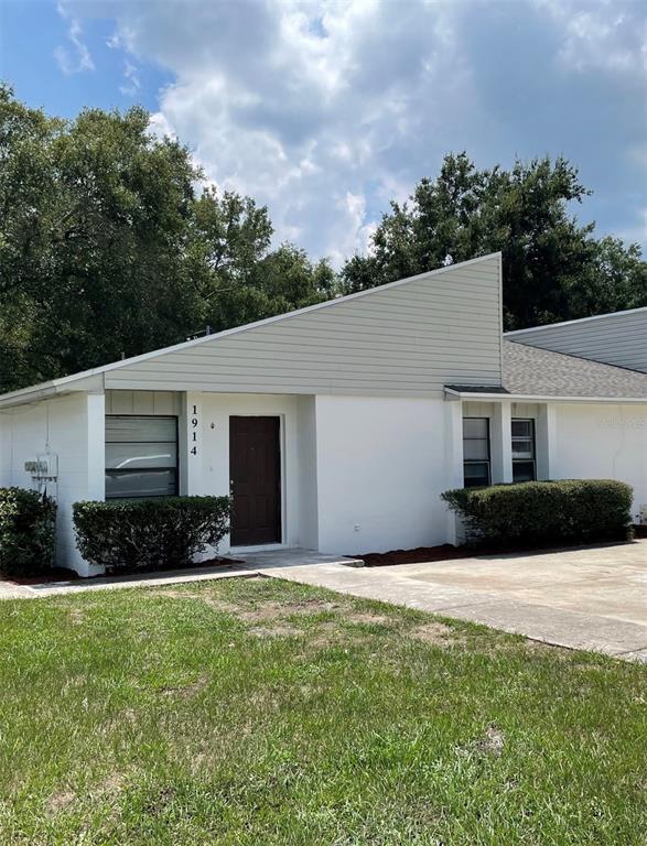 Foto del edificio - 1914 Crystal Grove Dr