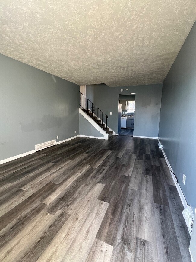 Foto del edificio - 11226 Roxbury Dr