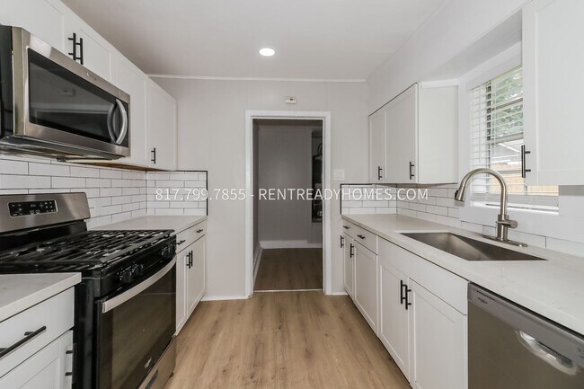 Foto del edificio - 4430 Phlox St