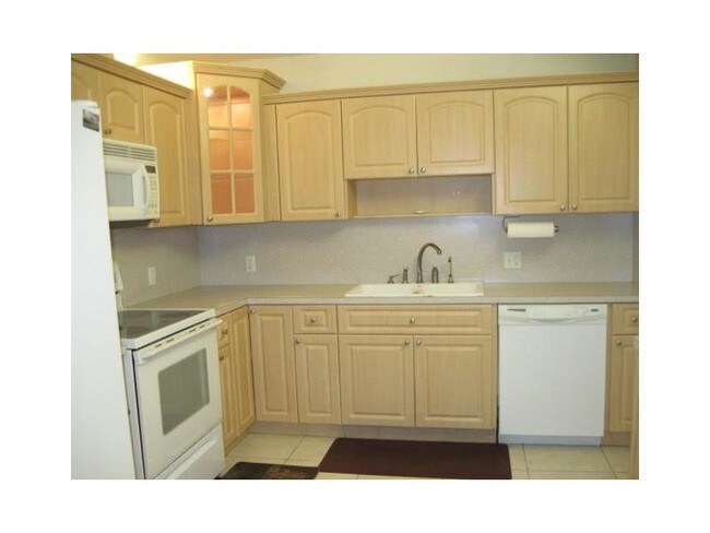 Foto del edificio - 8240 NW 16th St