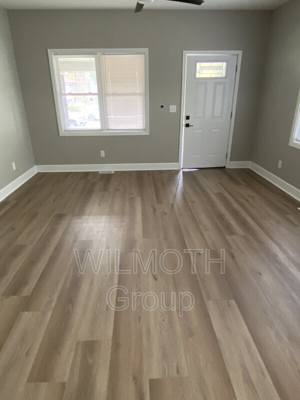 Foto del edificio - 1027 Blaine Ave