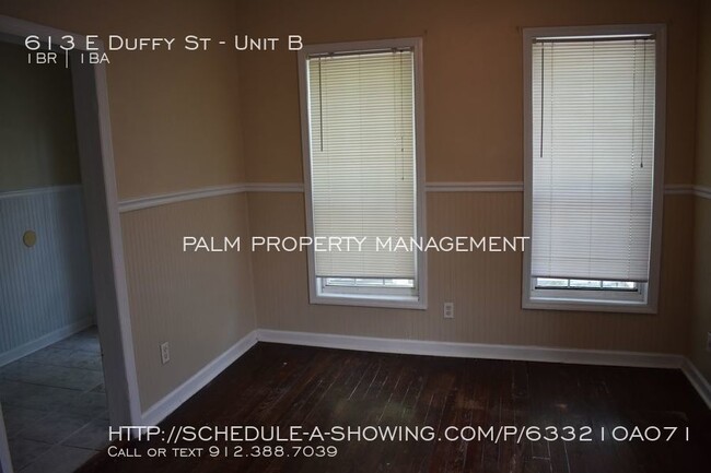 Building Photo - 613 E Duffy St