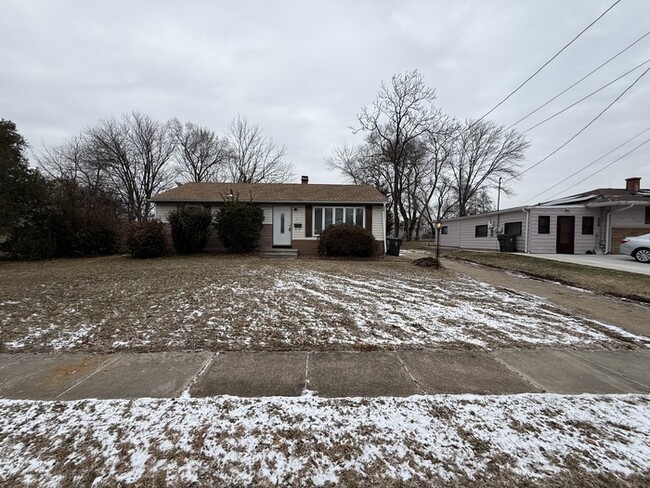 Foto del edificio - 23 Lamont Rd