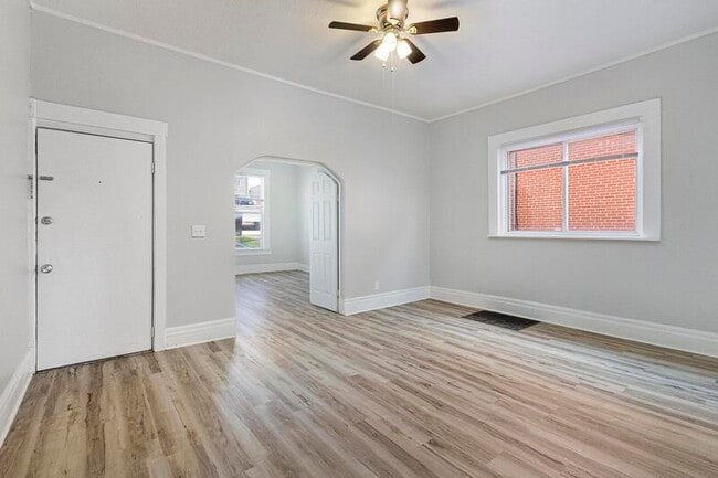 Building Photo - 536 S 30th St