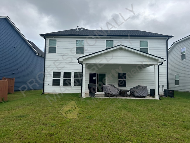 Building Photo - AVAILABLE ON November 7th! - OOLTEWAH, TN