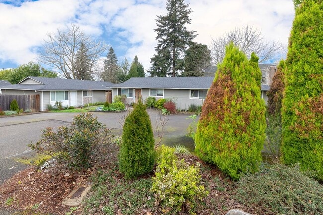 5930-5940 NE 60th Ave - 5930-5940 NE 60th Ave Apartment