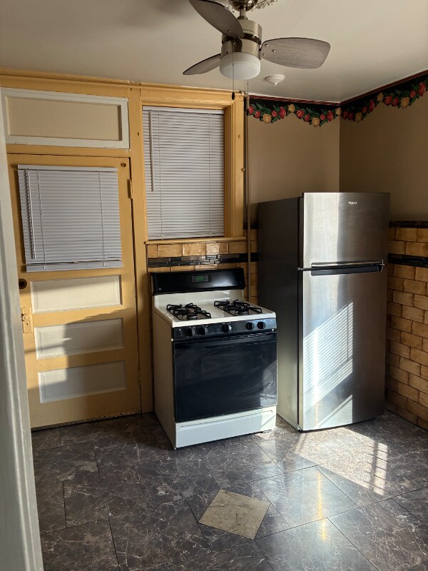 Foto del edificio - 4215 N Campbell Ave