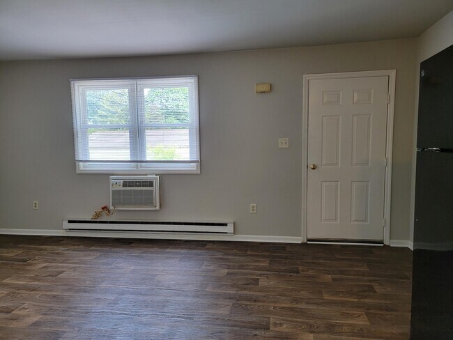 Foto del edificio - 2112 Stone Mill Rd