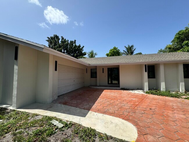 Building Photo - 10225 SW 53rd St