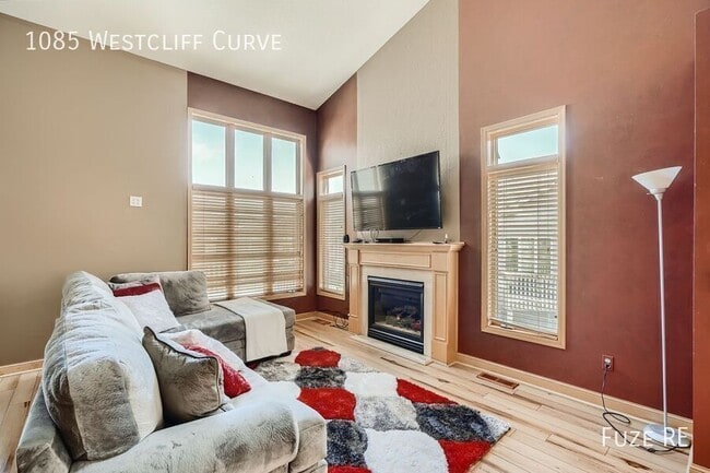 Building Photo - 1085 Westcliff Curve