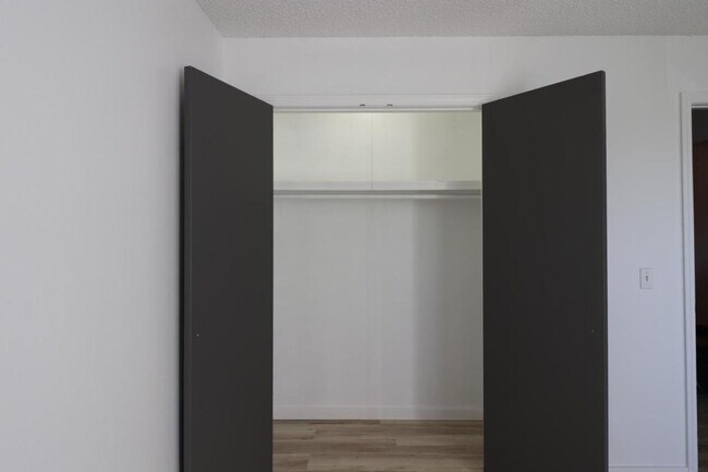 Foto del edificio - 1221 S Park Ave