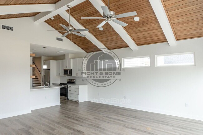 Foto del edificio - 1414 Landon Hills Dr