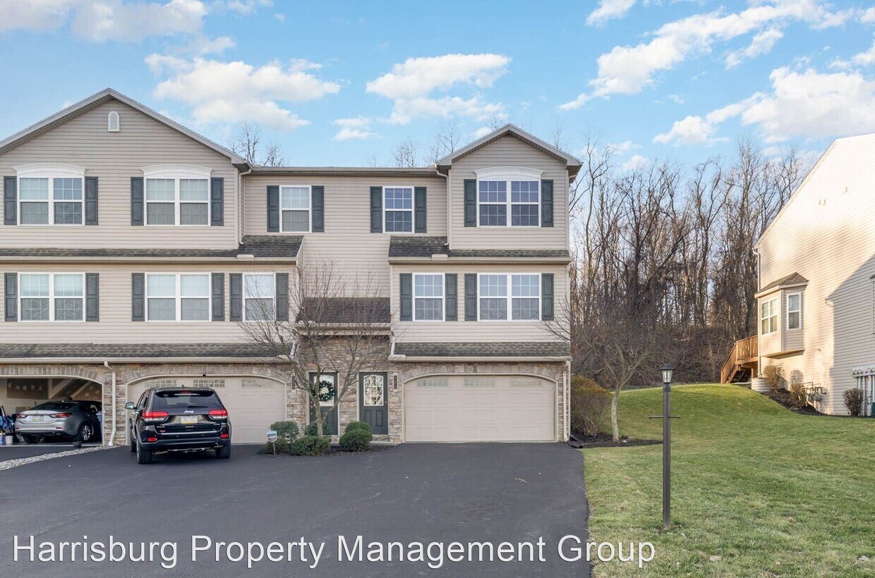 Foto principal - 3 br, 2.5 bath House - 164 Old Schoolhouse...
