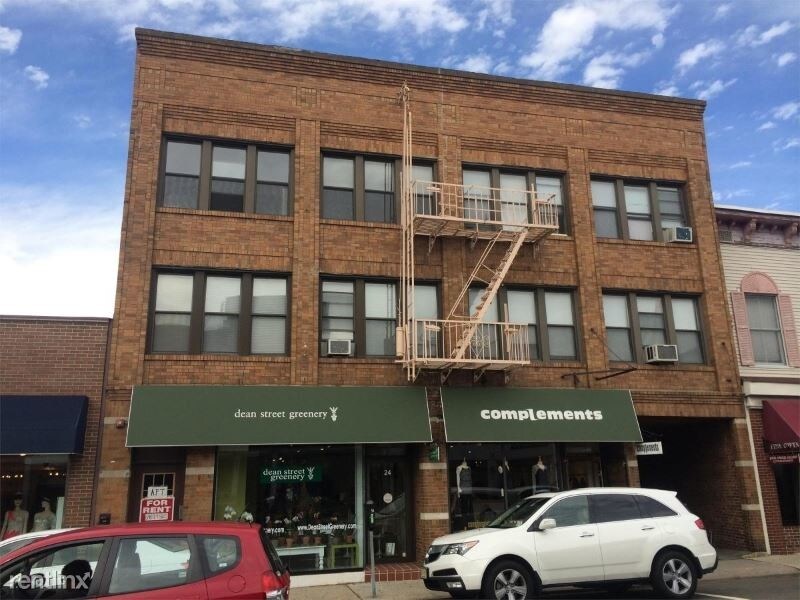 Primary Photo - 24-26-26 N Dean St