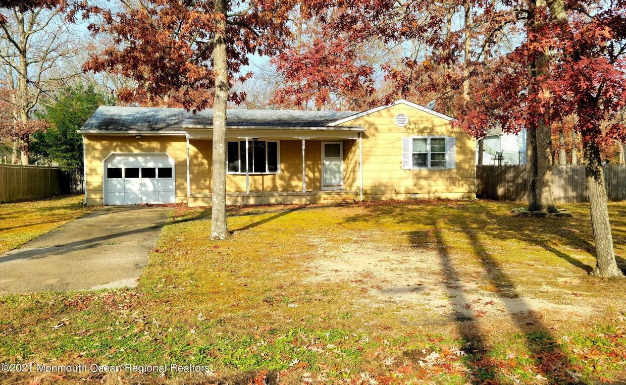 Primary Photo - 2259 Emerald Park Dr