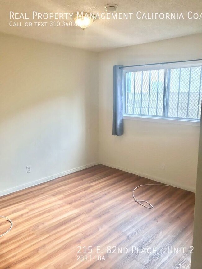 Building Photo - 2 Bedroom 1 Bathroom Unit- Available Now!