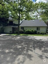 Building Photo - 897 Halifax Dr