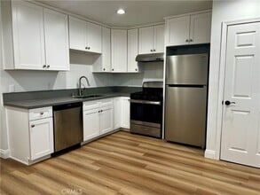 Building Photo - 4921 Persimmon Ave