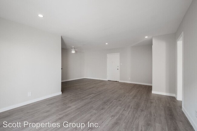 Building Photo - 463 S Rexford Dr