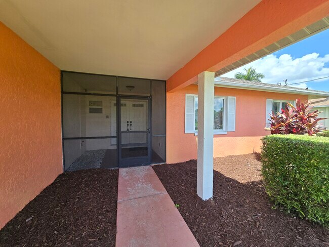 Foto del edificio - 3404 SW 1st Pl