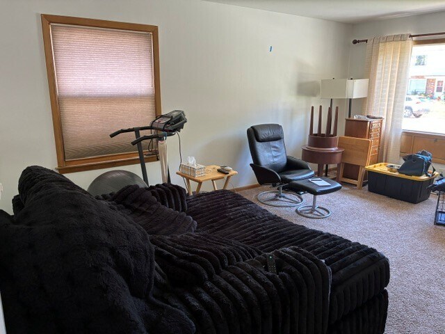 Sala de estar - 1135 S 111th St