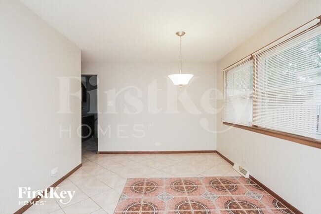 Foto del edificio - 165 Dawn Ln
