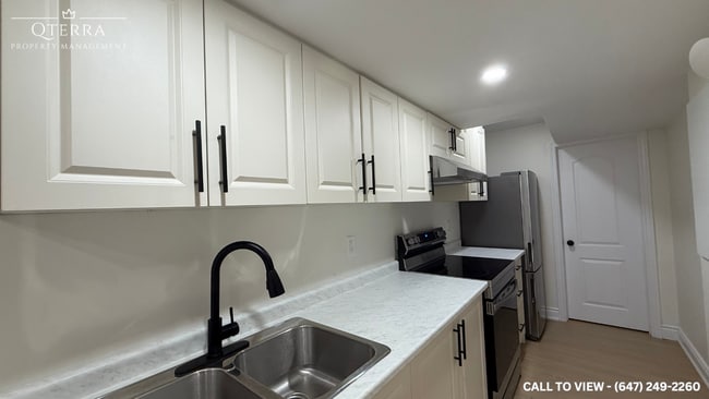 Building Photo - 132 Ridgemount St