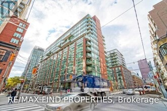 Building Photo - 333 Adelaide St E