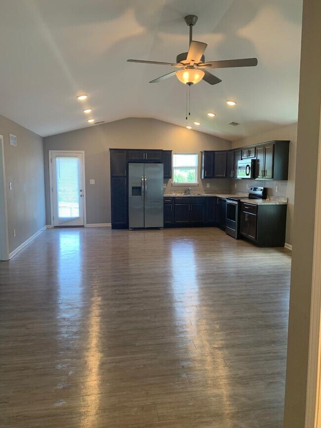 Foto del edificio - 2621 Hailey Rose Way