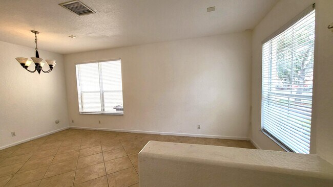 Building Photo - 4088 Lake Tahoe Cir