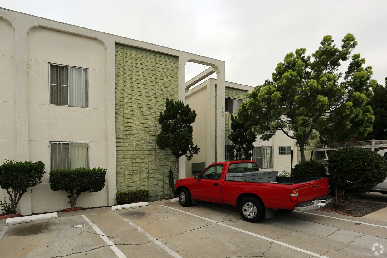 Primary Photo - 4140 43rd St