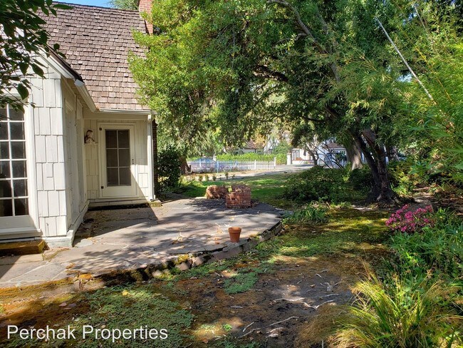 Building Photo - 4 br, 2 bath House - 2072 Alameda Diablo