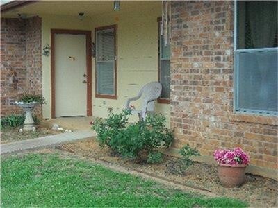 Foto principal - 101 Candlewood Dr