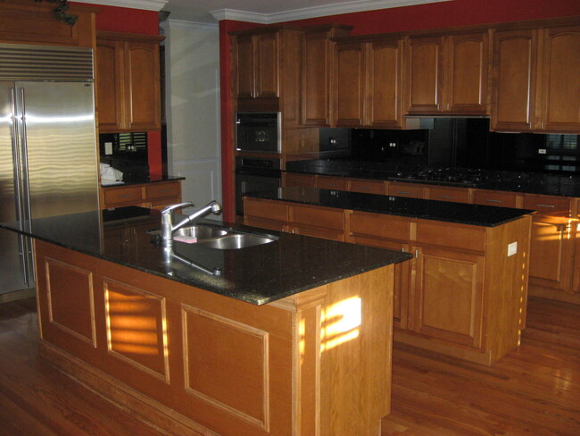 Building Photo - 1700 Bluestem Ln