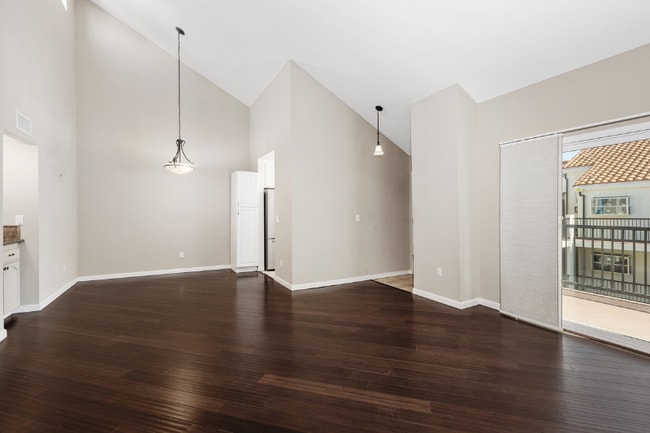 Foto del edificio - 3633 Indiana St