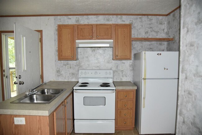 Building Photo - 518 Big Richard Rd