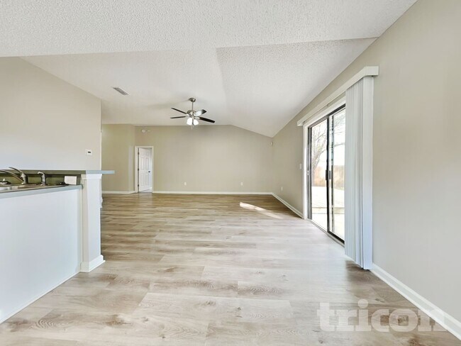 Foto del edificio - 4543 Deer Valley Dr