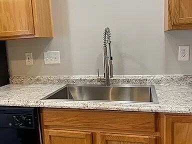 Building Photo - 3205 Blythe Ridge Ct