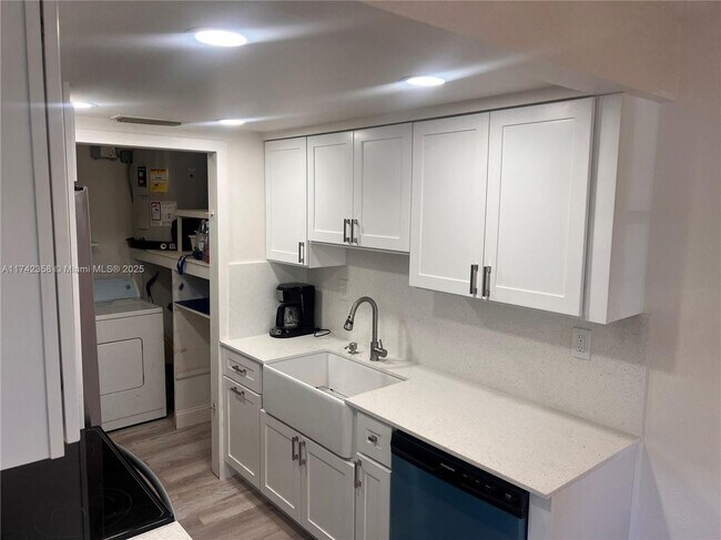 Foto del edificio - 820 SW 12th Ave