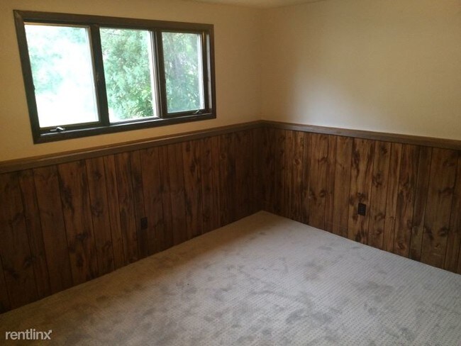 Building Photo - 4302 Shoal Loop SE