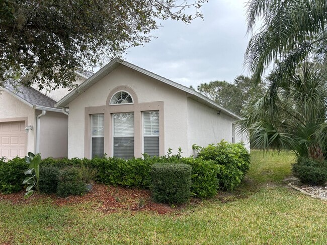 Building Photo - 1736 La Maderia Dr