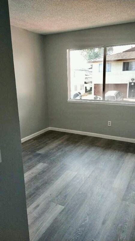Building Photo - 3500 Rainbow Ln