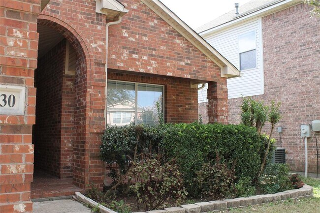 Building Photo - 3030 Cross Timbers Dr