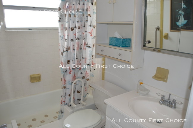 Foto del edificio - Furnished 55+ One Bedroom in Largo