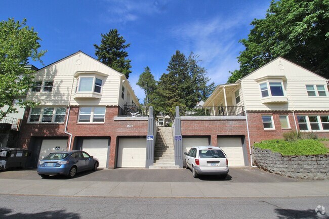 Building Photo - 3507 SW 11th Ave