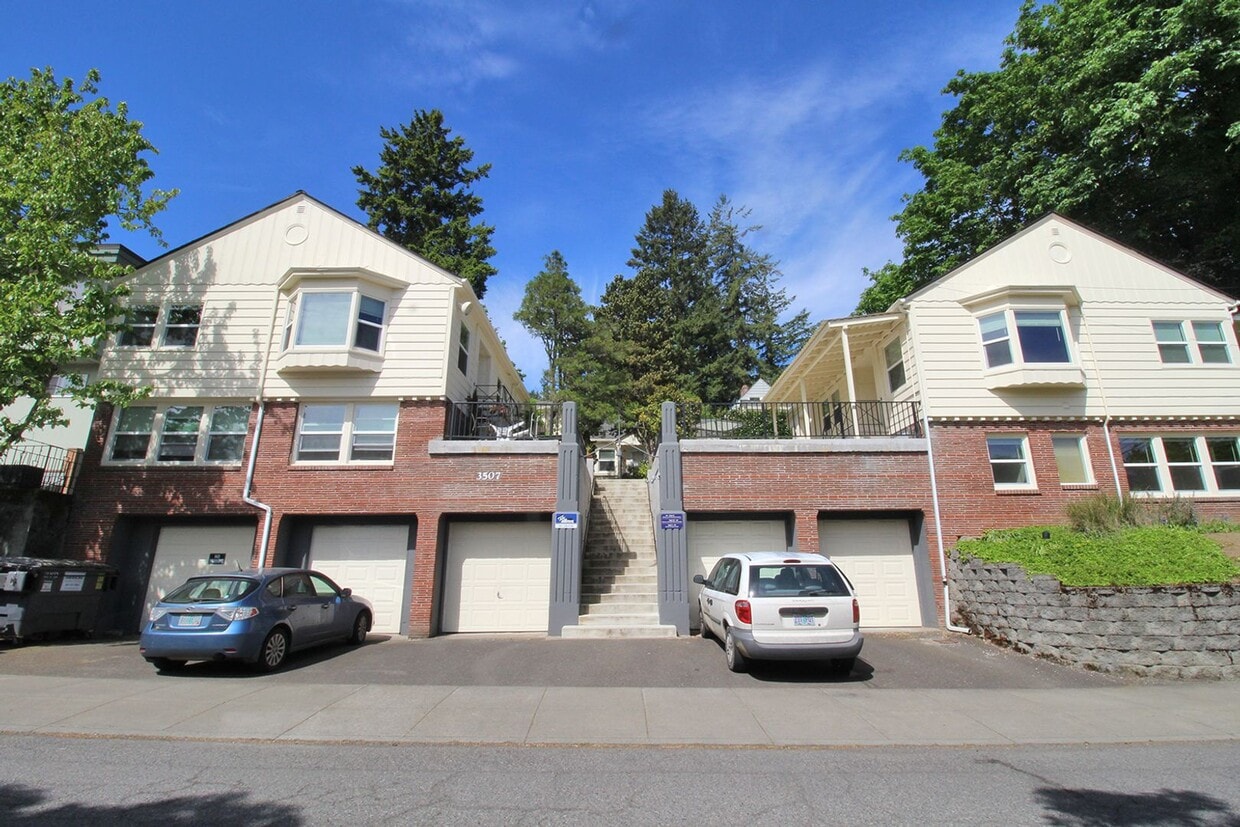 Primary Photo - 3507 SW 11th Ave