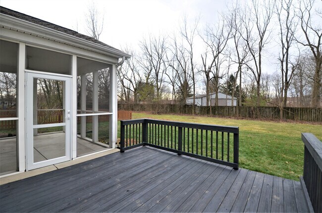 Building Photo - 6273 Saddletree Dr