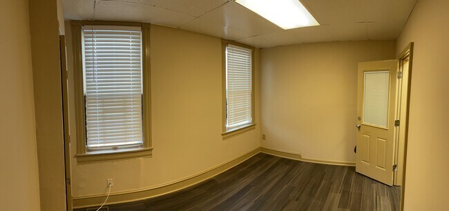 Foto del edificio - 2611 E Fayette St